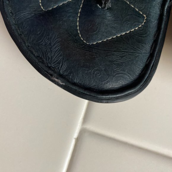 Born Thong Sandals Sz 8 Black Patent Leather Sling Back Women's Comfort Casual - Picture 11 of 14